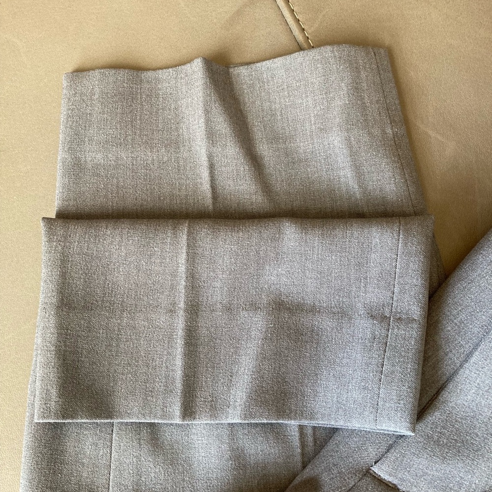Stylish Gray Dress Pants - Picture 4 of 4